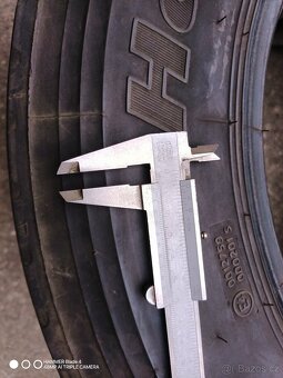 Pneumatiky přední Hankook AH11 205/75 R17,5 mám 2kusy - 3