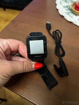 Hodinky Garmin vivoactive 3 a forerunner 35 - 3