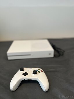 Xbox One S 512GB - 3