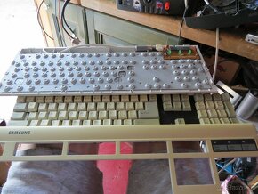 Klávesnice Samsung nefunkční - 3