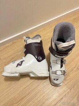 Lyzaky Nordica Speedmachine 24,5 (245 mm) - 3