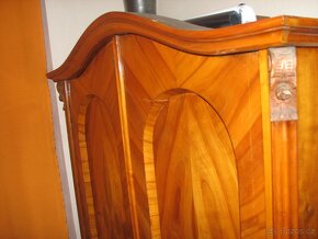 starožitný nábytek - 3