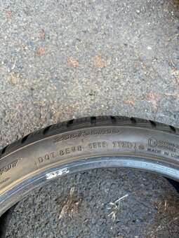 Zimni pneu 225/40 R19 - 3