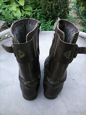 Zateplené vojenské boty. - 3