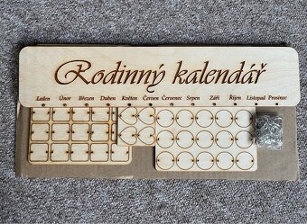 Dřevěný rodinný kalendář - 3