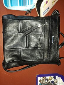 Kabelka,peněženky a ozdůbky - 3