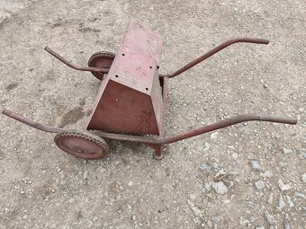 Díly na stavební míchačku - 3