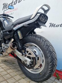 Yamaha FZX 700 - 3