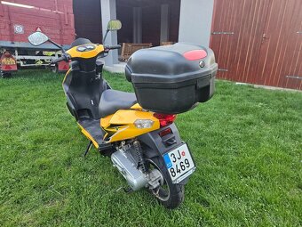 Skútr 50ccm - 3