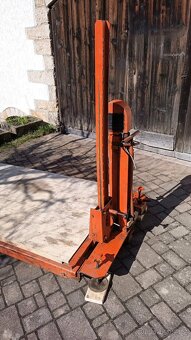 Nůžkový hydraulický zvedák - 3