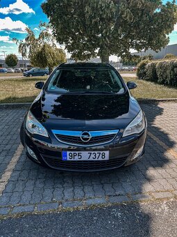 Opel Astra J Sports Tourer ve verzi 1.4 Turbo. - 3