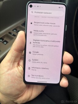 Pixel 4a - 3