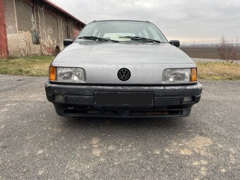 Volkswagen Passat GT B3 1.6TD 59kW rok 1991 Náhradní díly - 3
