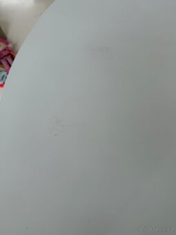 kulatý stůl Jysk průměr 105cm - 3