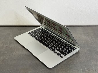 MacBook Air 11" 2012 i5 / 4GB RAM / 64GB - DPH - 3