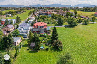 Rodinný dům s restaurací o výměře 507 m2 v obci Lískovec - 3