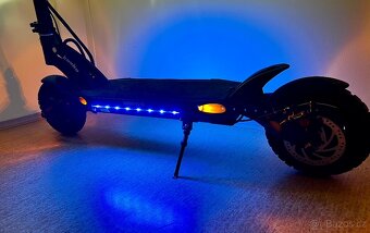 Elektrokoloběžka Kaabo Mantis 10 Plus CZ Edition - 3