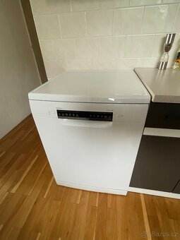 Nábytek a elektrospotřebiče - 3
