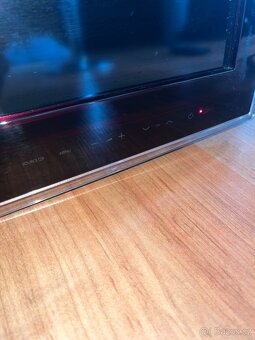 Televize Samsung (32" / 81 cm) - 3