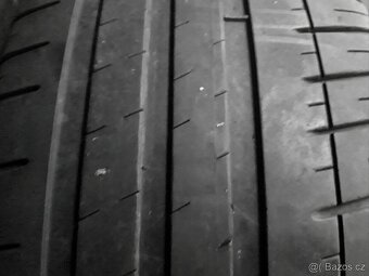 Sady nebo 2ks letních pneu 225/45 R17: - 3