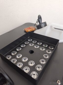 Vertikální LED výrobník mlhy 1500w - 3