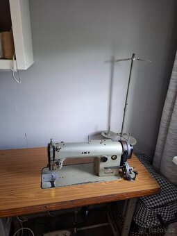 Prům.šicí stroj - 3