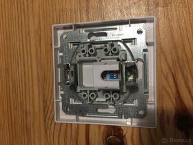 Prodám datovou zásuvku - 3