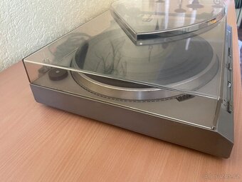 Gramofon Grundig - 3