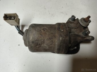 Fiat 127 , Motor stěračů - 3