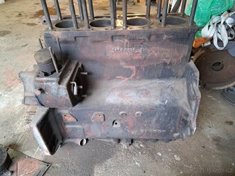 Zetor blok motoru 5501 - 3