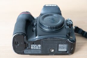 Nikon D800, závěrka jen 23166 + Nikon 35 mm f/1,8 G AF-S ED - 3