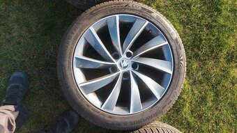 Škoda superb R18 Pegasus 235/45R18 Letni - 3