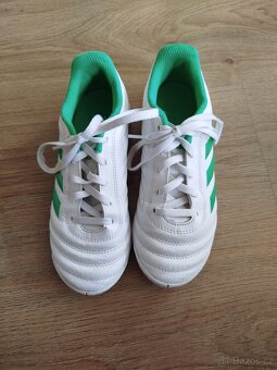 Dětská sálová obuv Adidas vel. 35 - 3