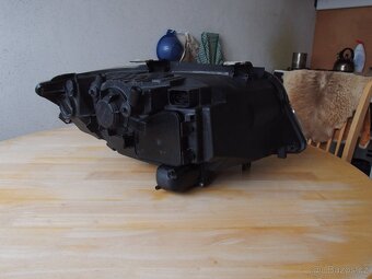 Přední světlomety BMW E90/91 - 3