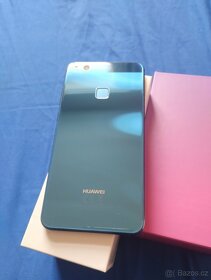 Mobilní telefon Huawei P10 Lite blue - 3