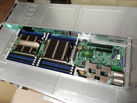 2U Supermicro 2028TP - 4 nody (E5-2630v3, 16GB RAM) - 3