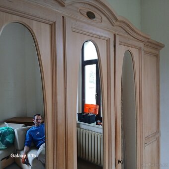 Šatní skříň - 3
