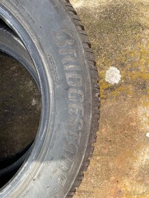 Pneu 215/60/R17 zimní - 3