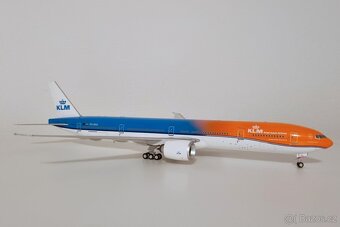 KOVOVÝ MODEL BOEING 777-300 KLM - 3