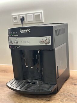 DeLonghi Magnifica ESAM 3000 - 3
