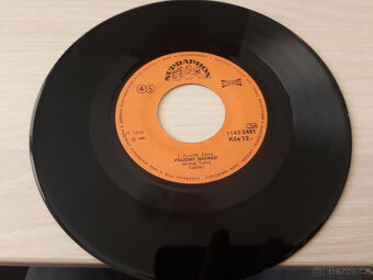 Michal Tučný - Tak už nefňukej / Prázdný nádraží (1981) - 3