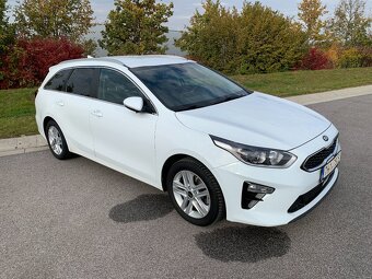 Kia Ceed SW CD 1,6 CRDi 2019 Exclusive Automat 1.majitel - 3