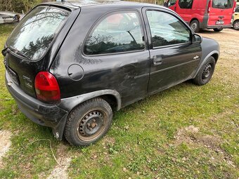 Opel Corsa 1.4i - 3