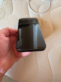 iphone 15 černý 128gb - top stav (rok a 3 měsíce starý) - 3