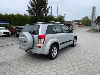 Suzuki Grand Vitara 2.0 JLX - 3