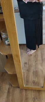 Černá dlouhá sukně s rozparkem - 3