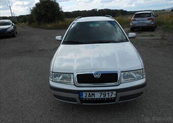 Škoda Octavia 1,6 75 kW KLIMA Historie benzín - 3