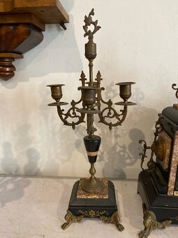 Staré mramorové hodiny. V 49 cm, Š 25 cm, H 16 cm - 3
