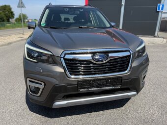 Subaru Forester 2.0i Hybrid 4x4 – plná výbava, tažné - 3
