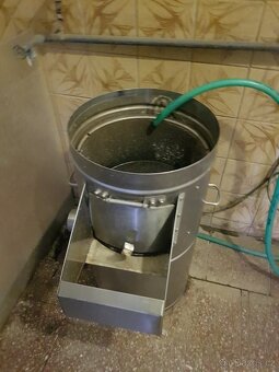 Gastro nerezová škrabka na brambory - 3